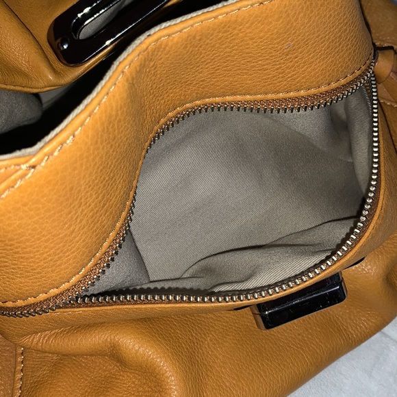 Tarnish minimalist leather bag - Picture 5 of 6